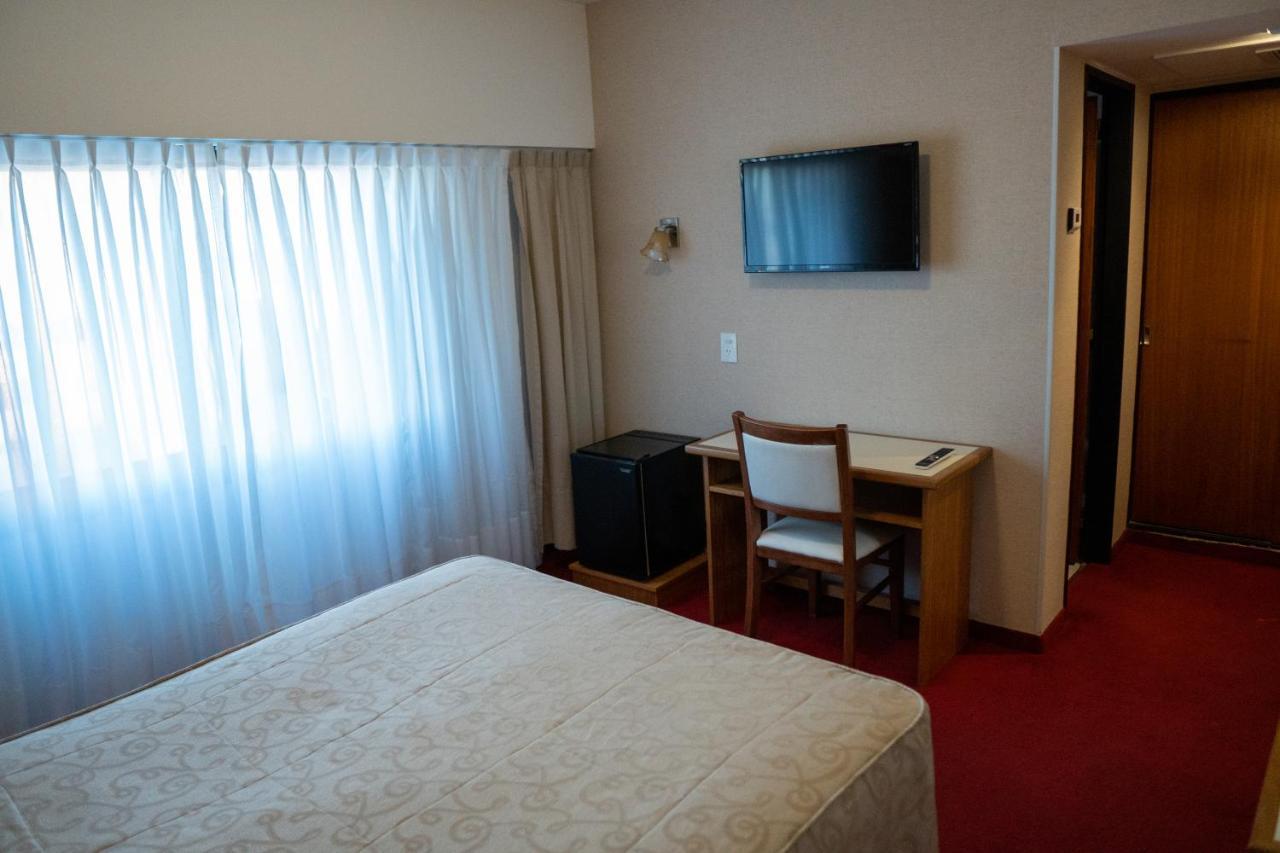 Hotel Libertador Трелев Екстериор снимка