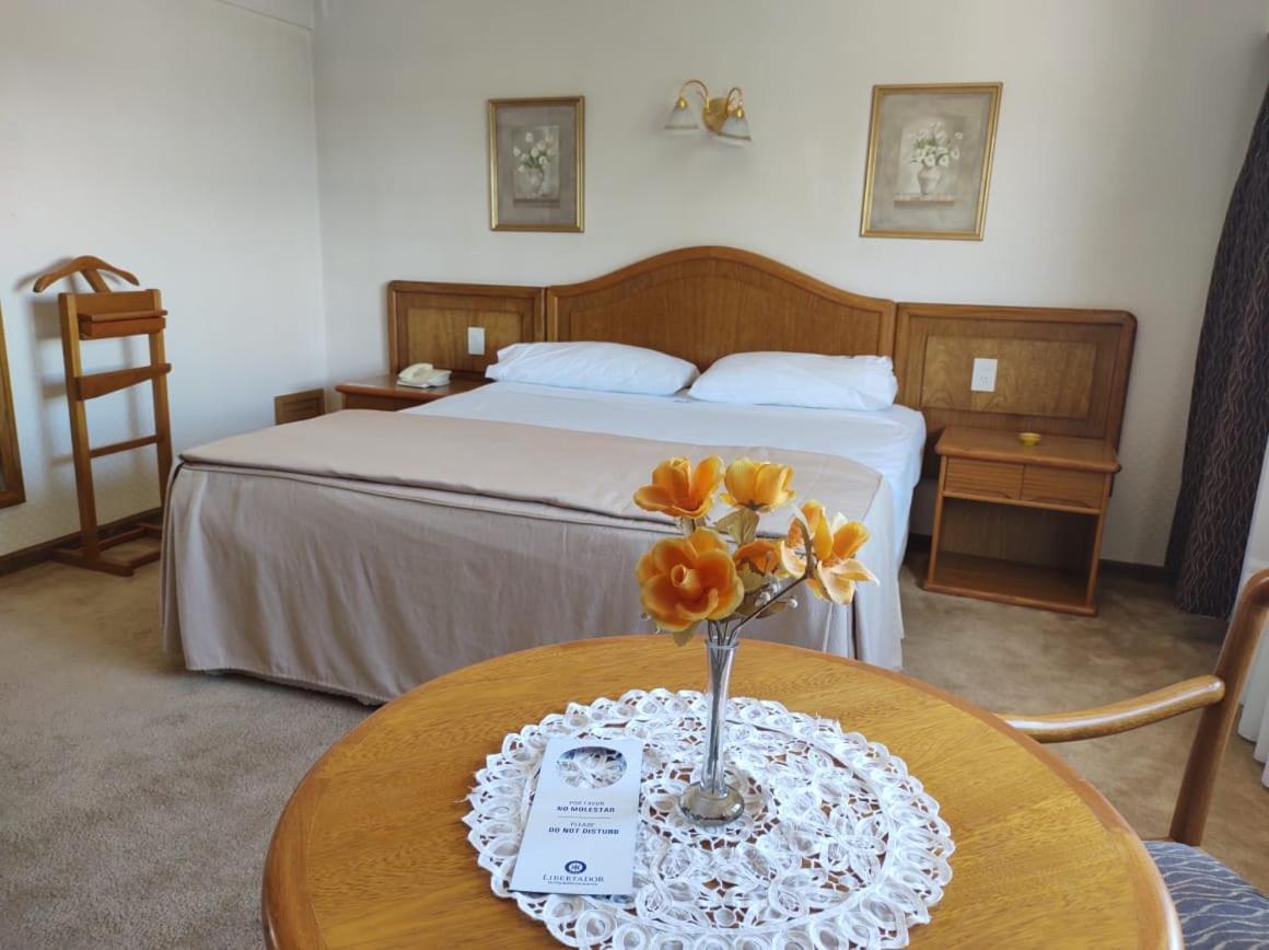 Hotel Libertador Трелев Екстериор снимка