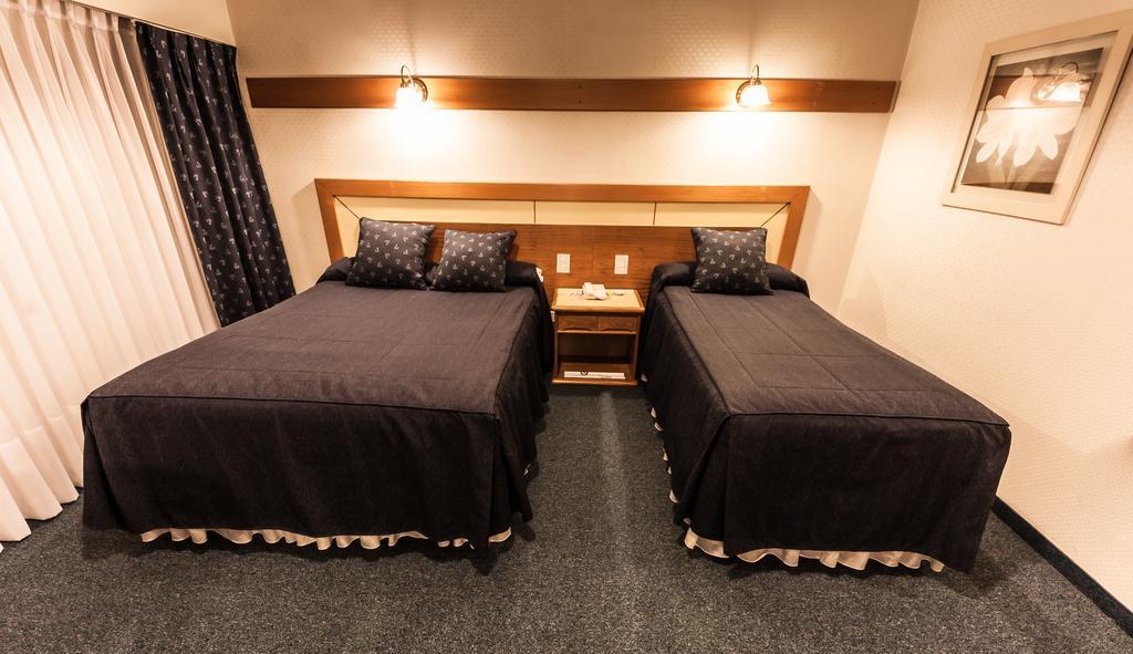Hotel Libertador Трелев Екстериор снимка